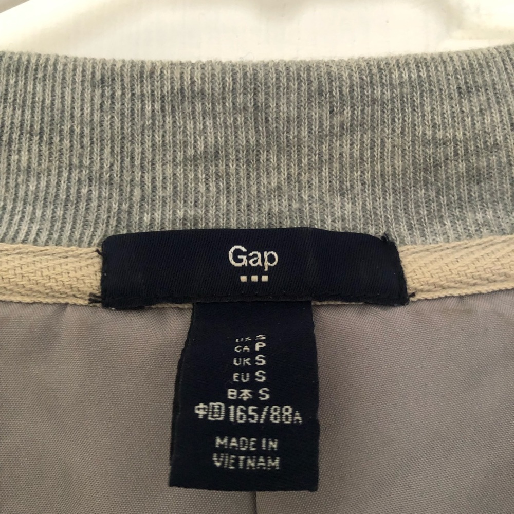 Gap quilted jacket